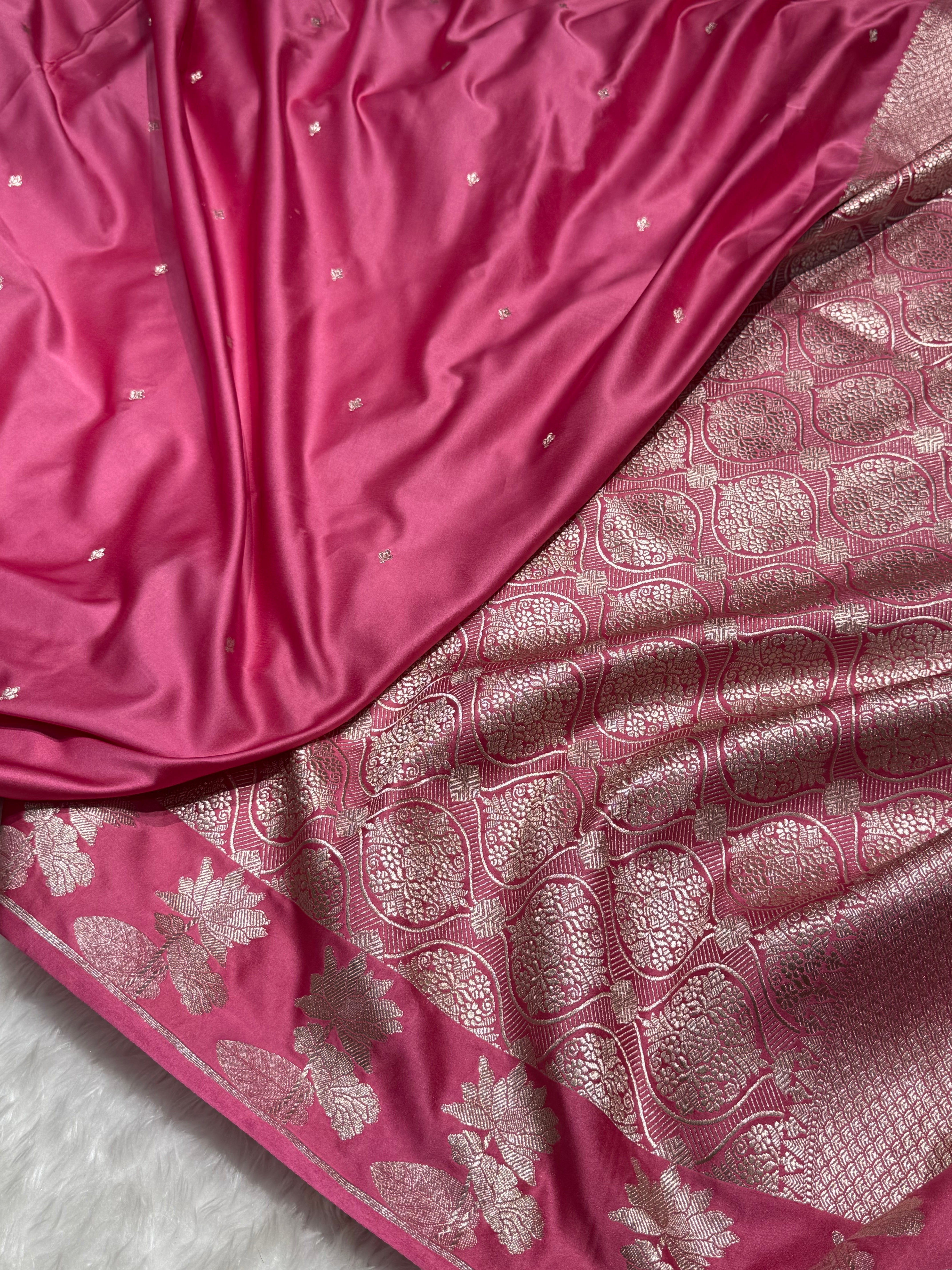 Baby Pink Booti Motif Mashru Silk Saree