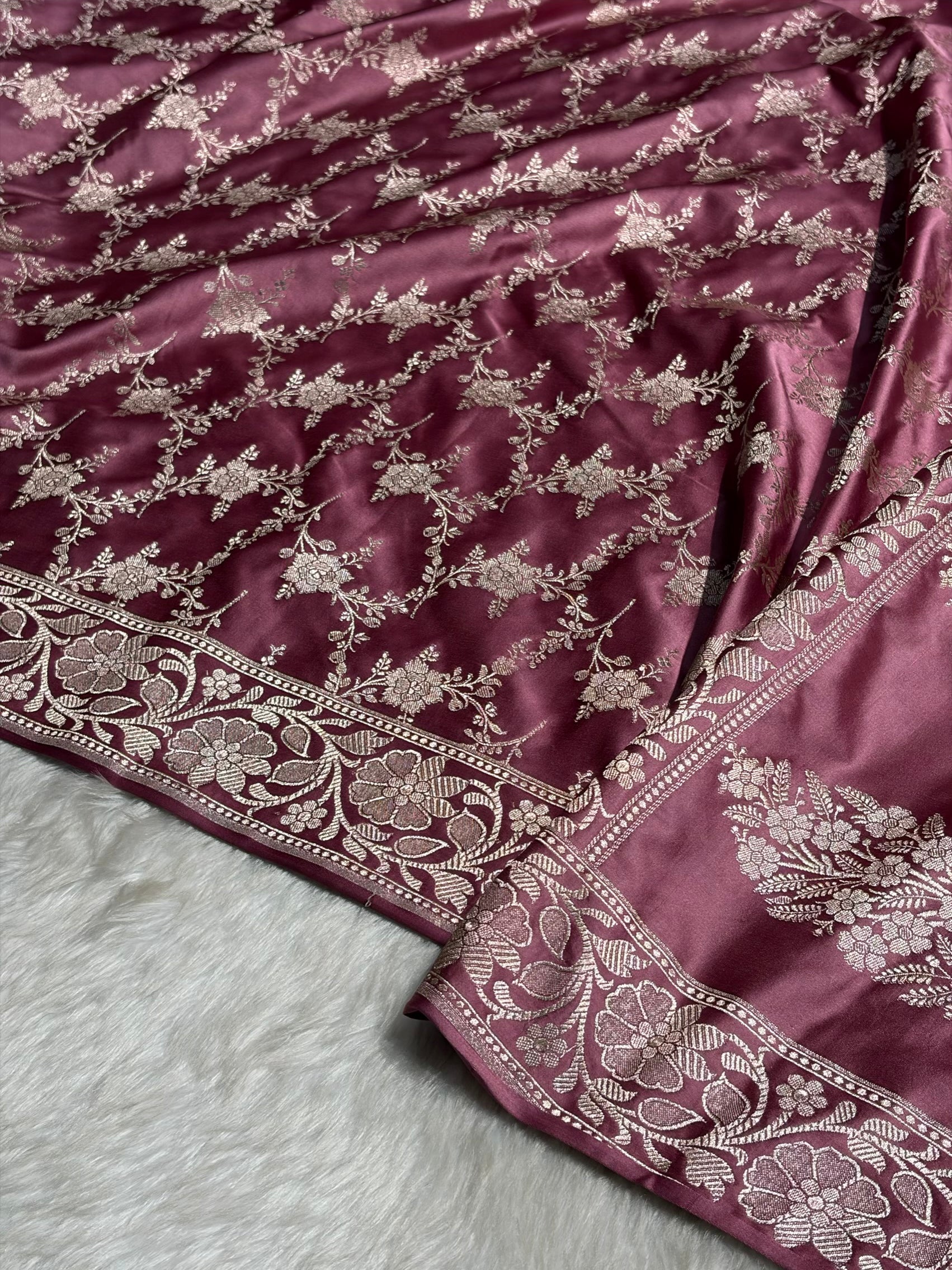 Copper Rose Shades Mashru Silk Banarasi Saree With Jaal Pattern MS71
