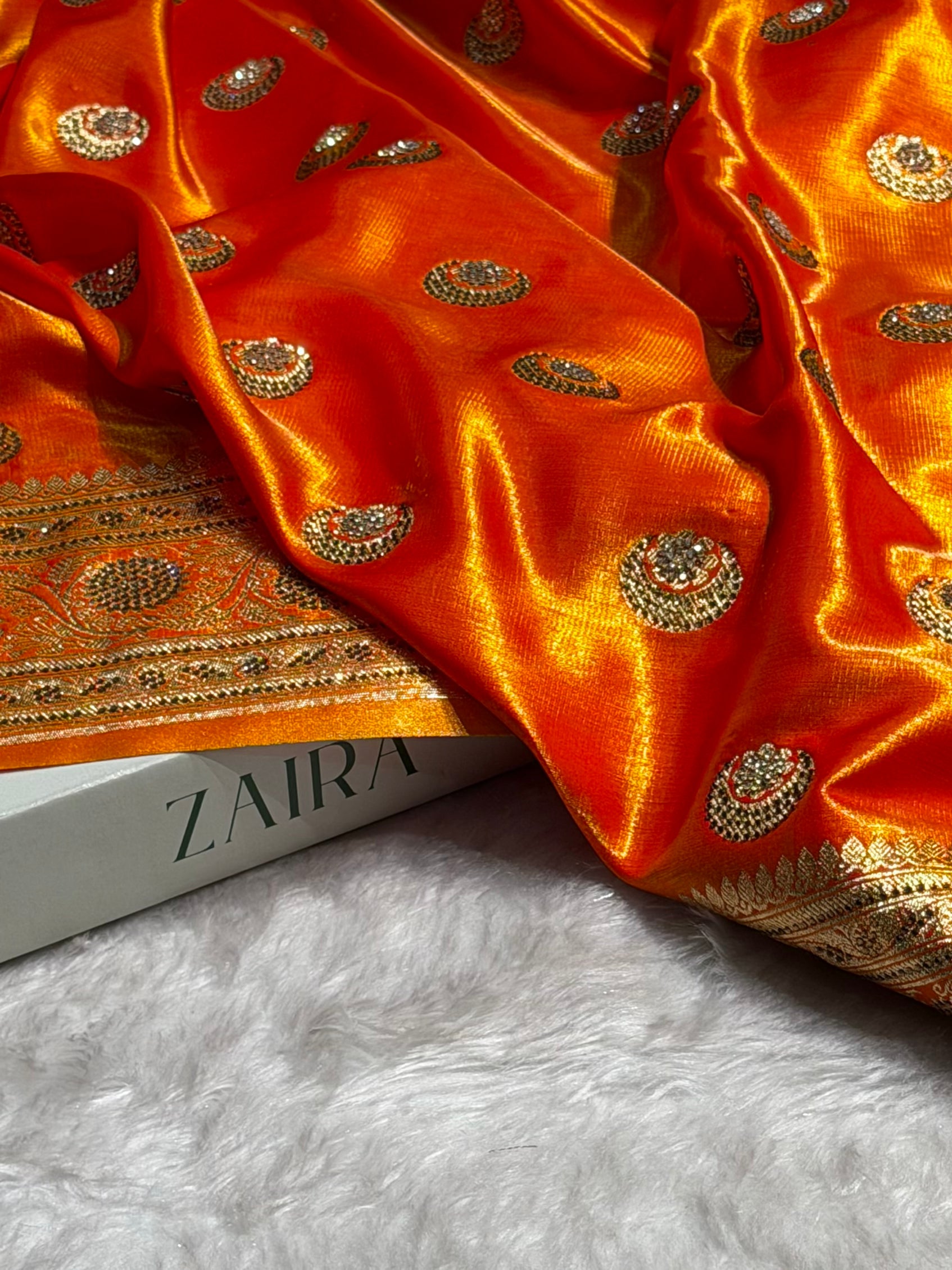 Fire Gold Chand Tara Boota With Traditional Banarasi Swarovski Work BSS04 (R)