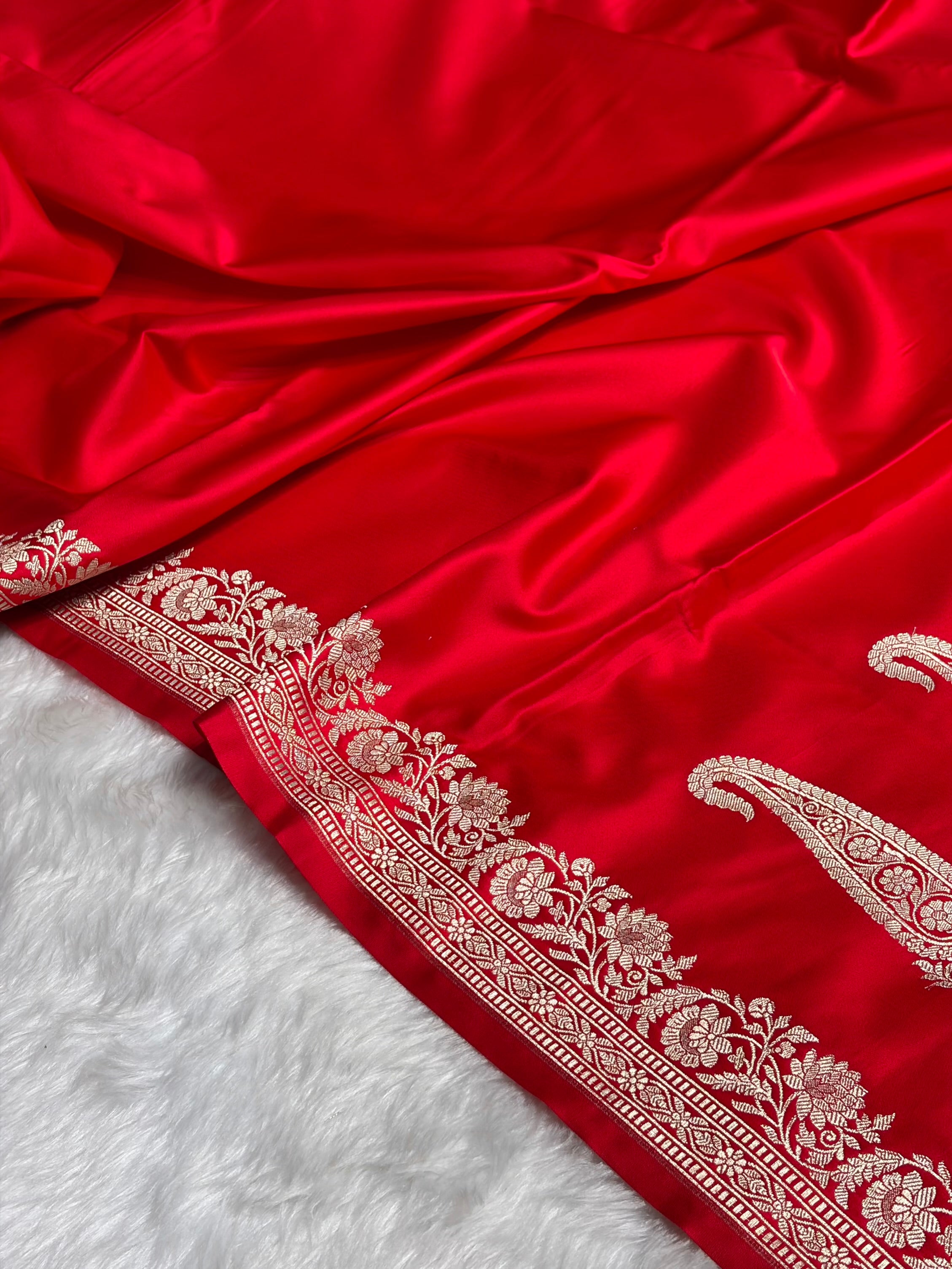 Red Boota With Floral Border Mashru Silk Saree MSM-94