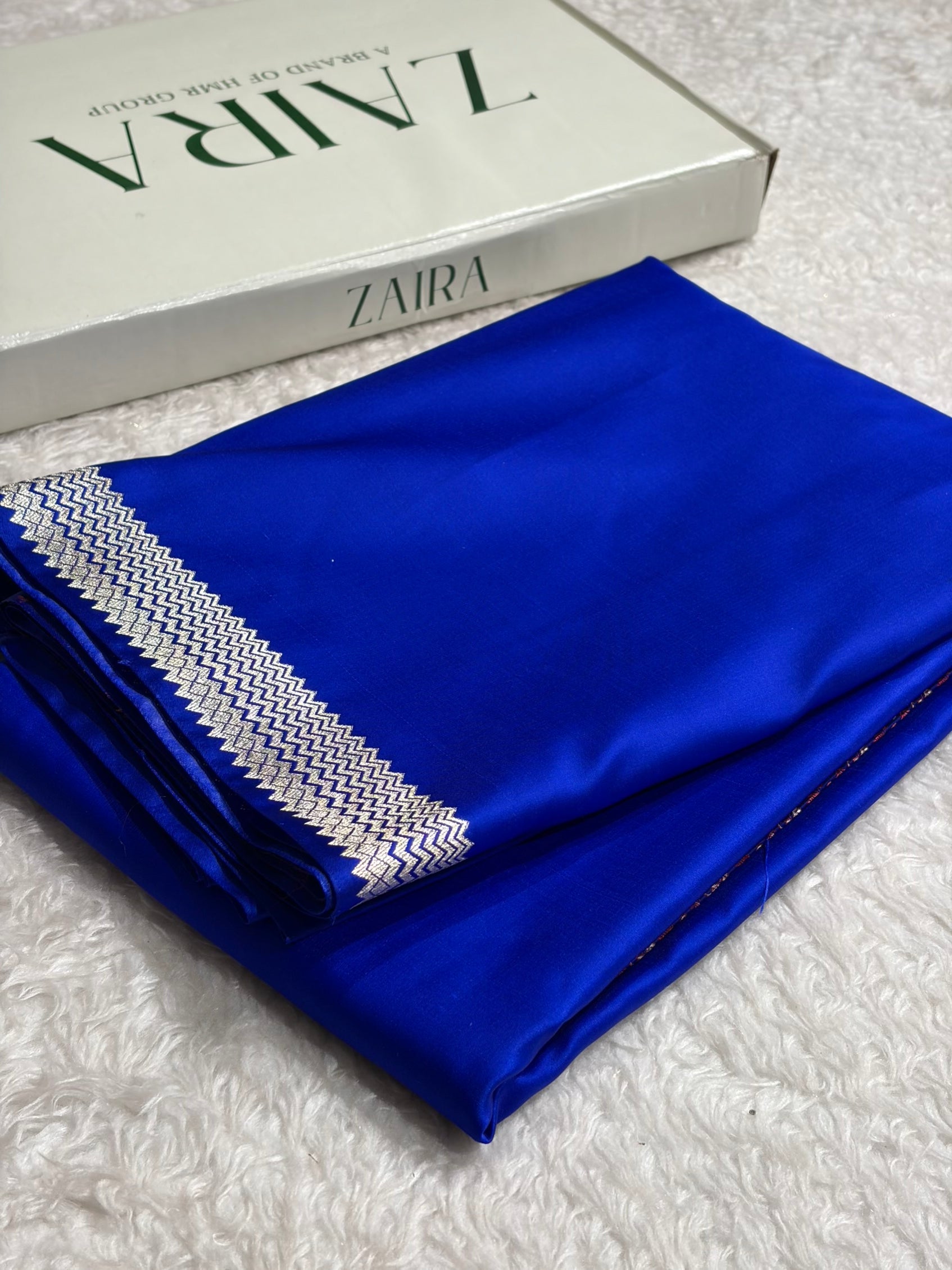 Premium Banarasi Satin Katan Saree Plain With Tanchoi Blouse in Royal Blue Shades SK129