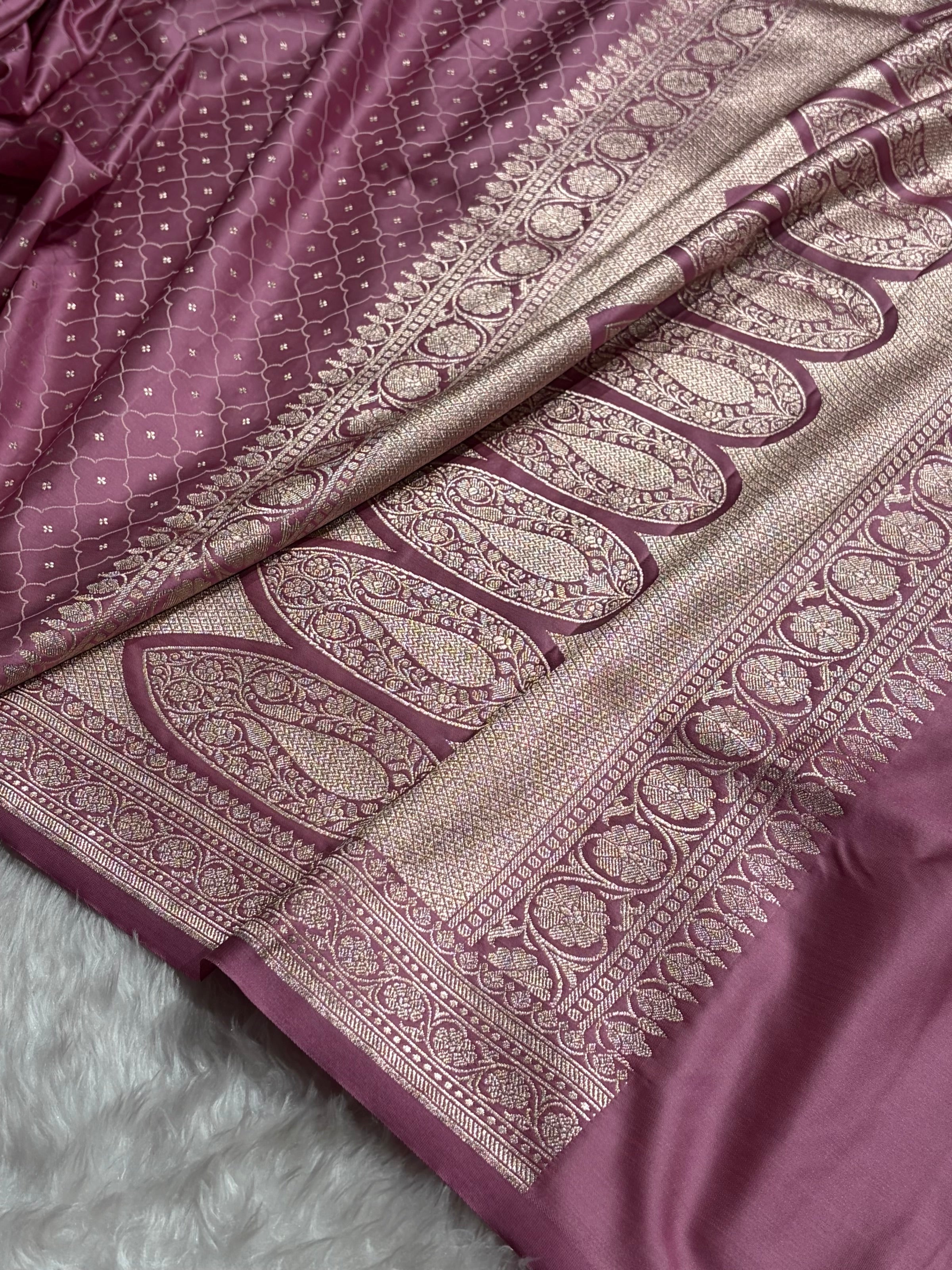 Deep Blush Pink Shades Tanchoi Motif Mashru Silk Saree MST-13