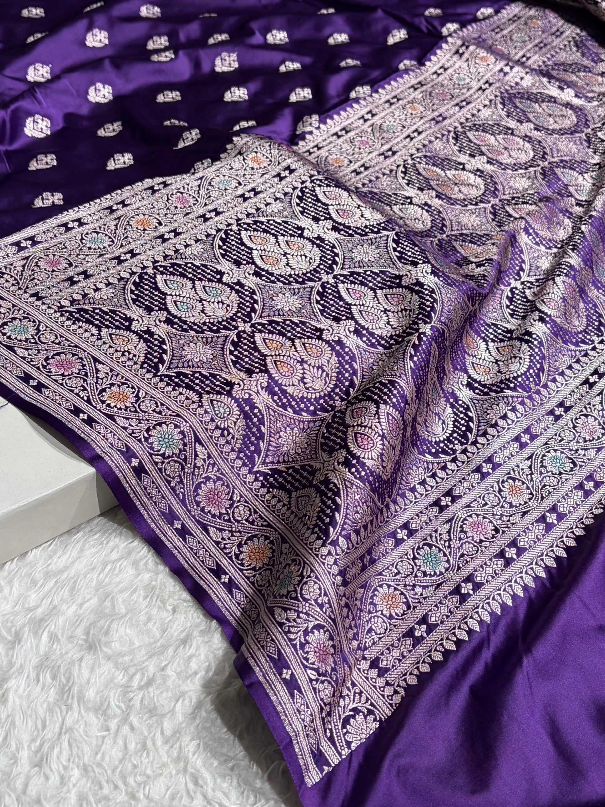 Purple Shades Floral Border Minakari Boota Mashru Silk Saree MS66