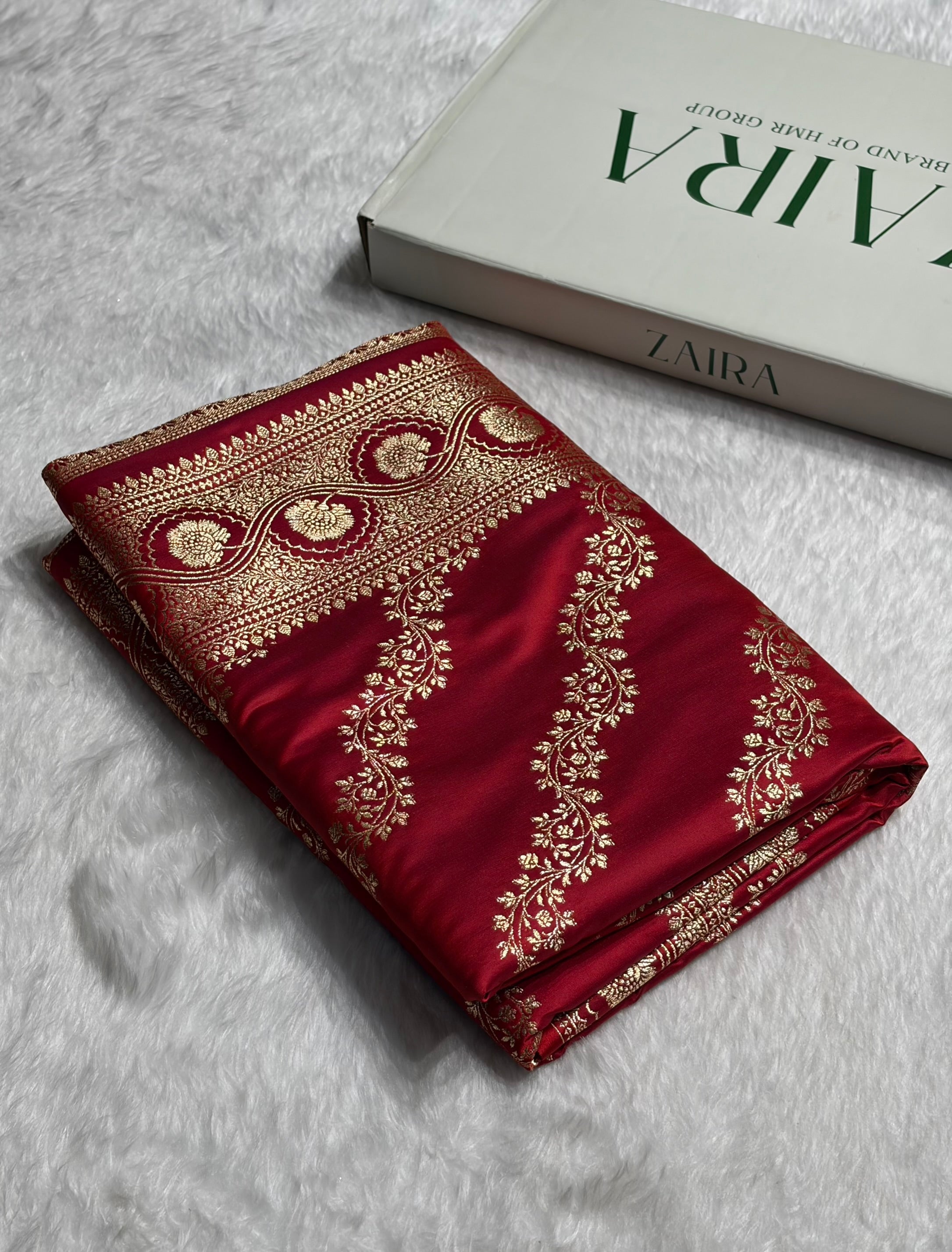 Magentic Red Floral Cross Pattern Satin Katan Silk Saree SK74