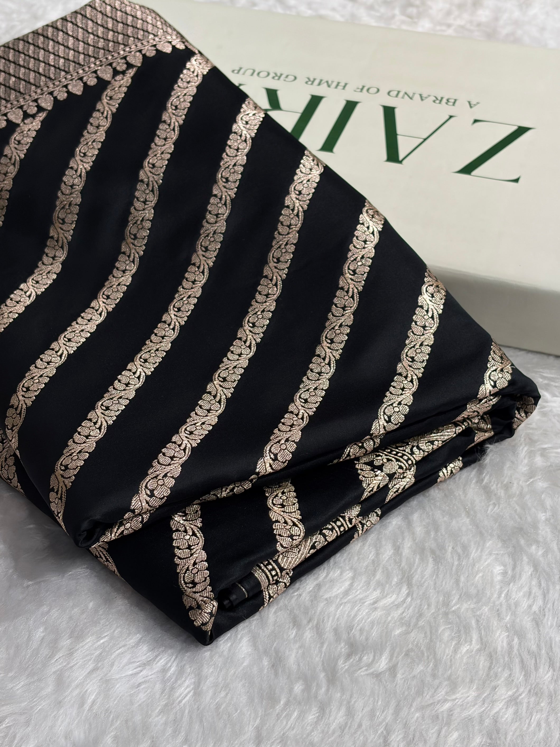 Black With Floral Border Mashru Silk Saree MSM-98