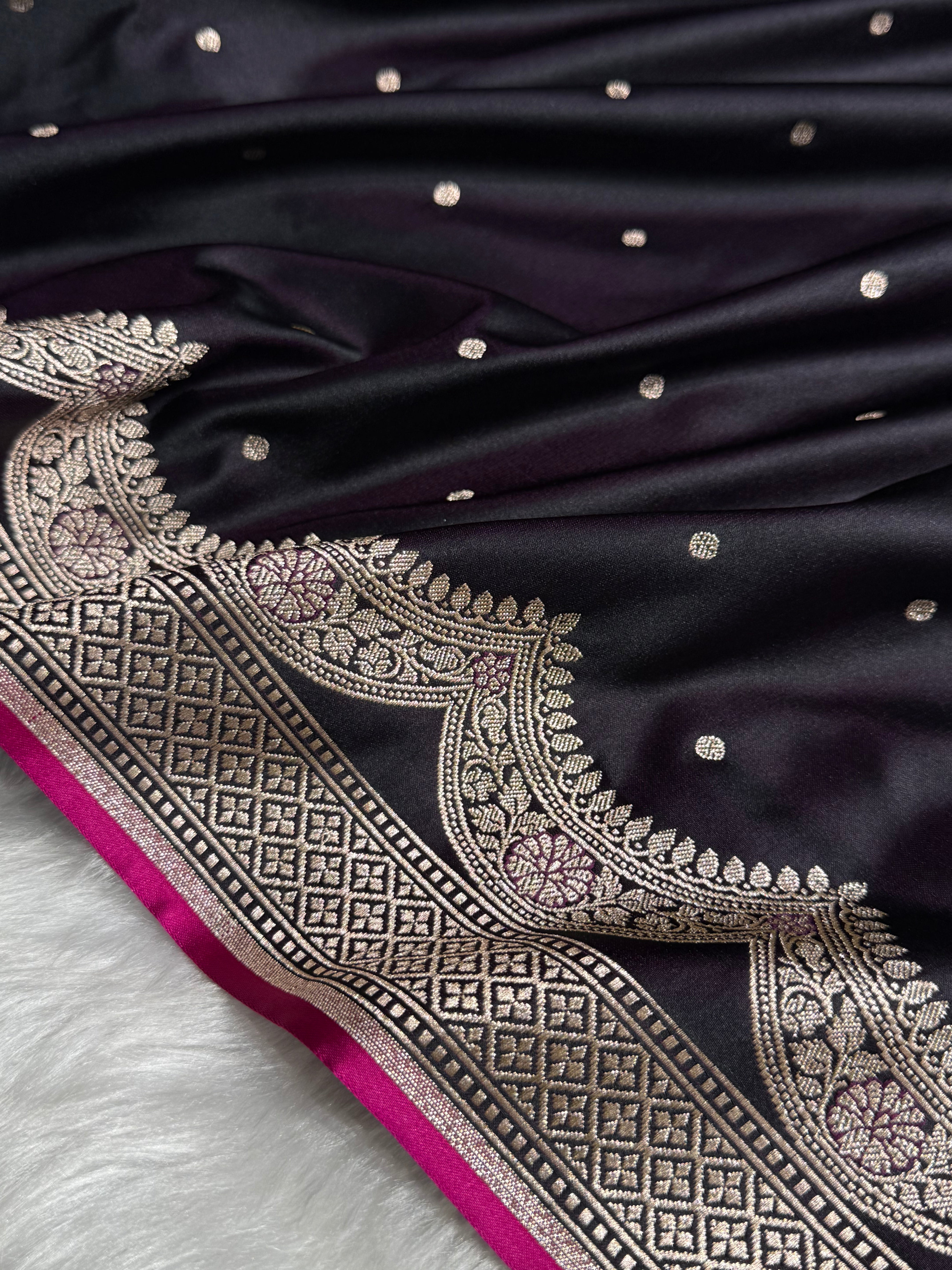 Dark Purple Shades Scallop Motif Booti Mashru Silk Saree MSM-56