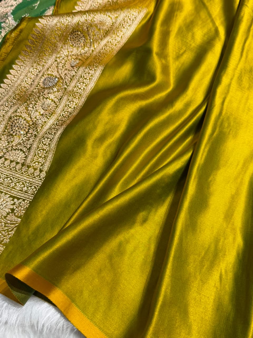 Mehndi Green Floral Jaal Pattern With Ari Zardozi And Swarovski Work Satin Katan Silk saree BSKM40