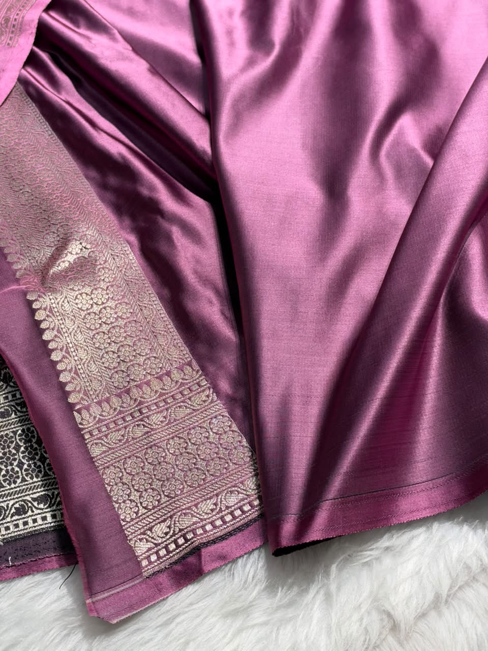 Mauve Shades Tanchoi Motif Mashru Silk Saree MST-16