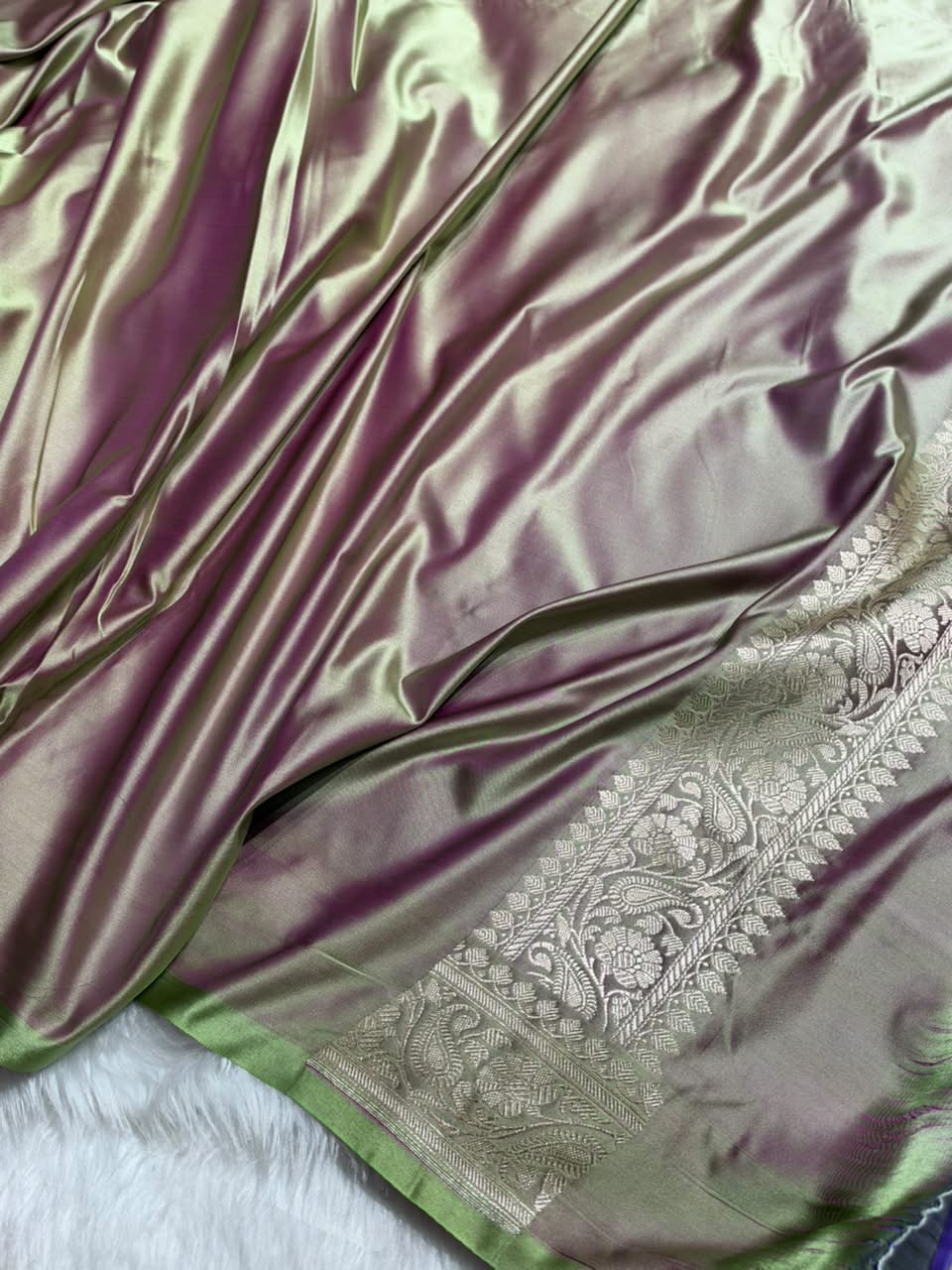 Contrast Rani Pink / Tusser shade Banarasi Booti Pattern Mashru Silk Saree MSM-140