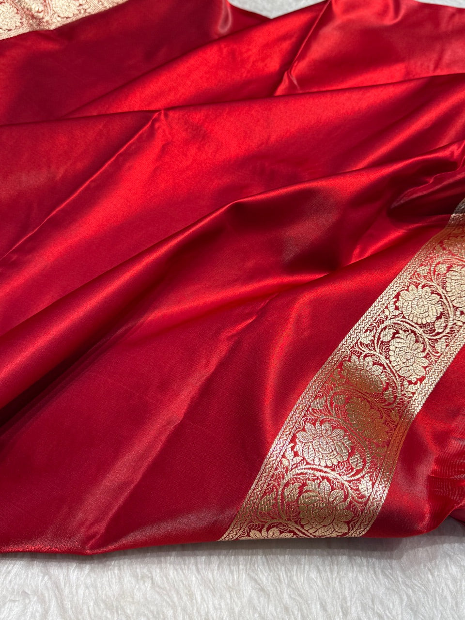 Satin Silk Jaal in Maroon Shades SS19