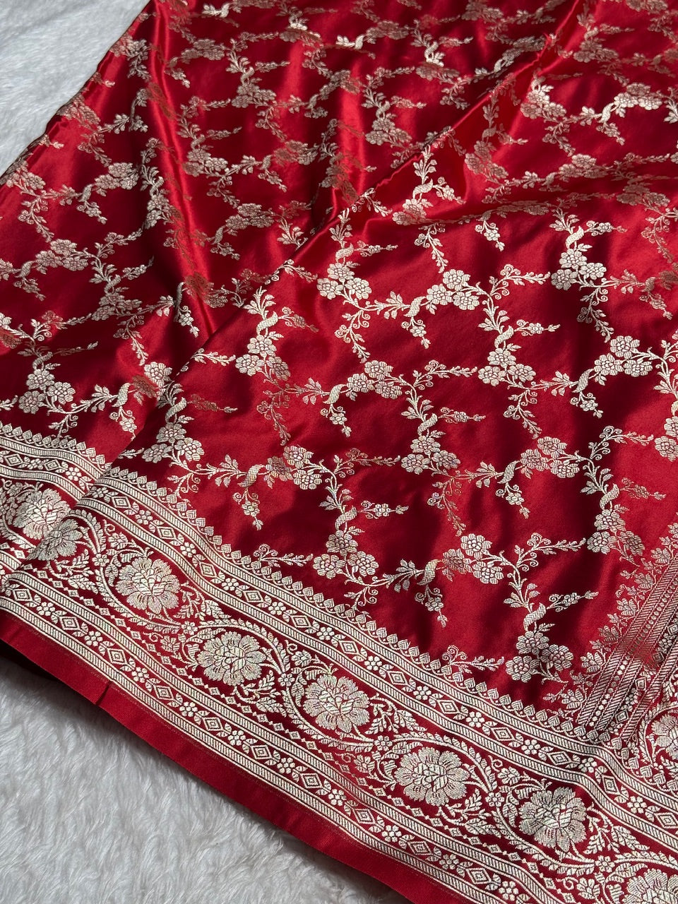 Maroon Jaal Pattern Mashru Silk Saree
