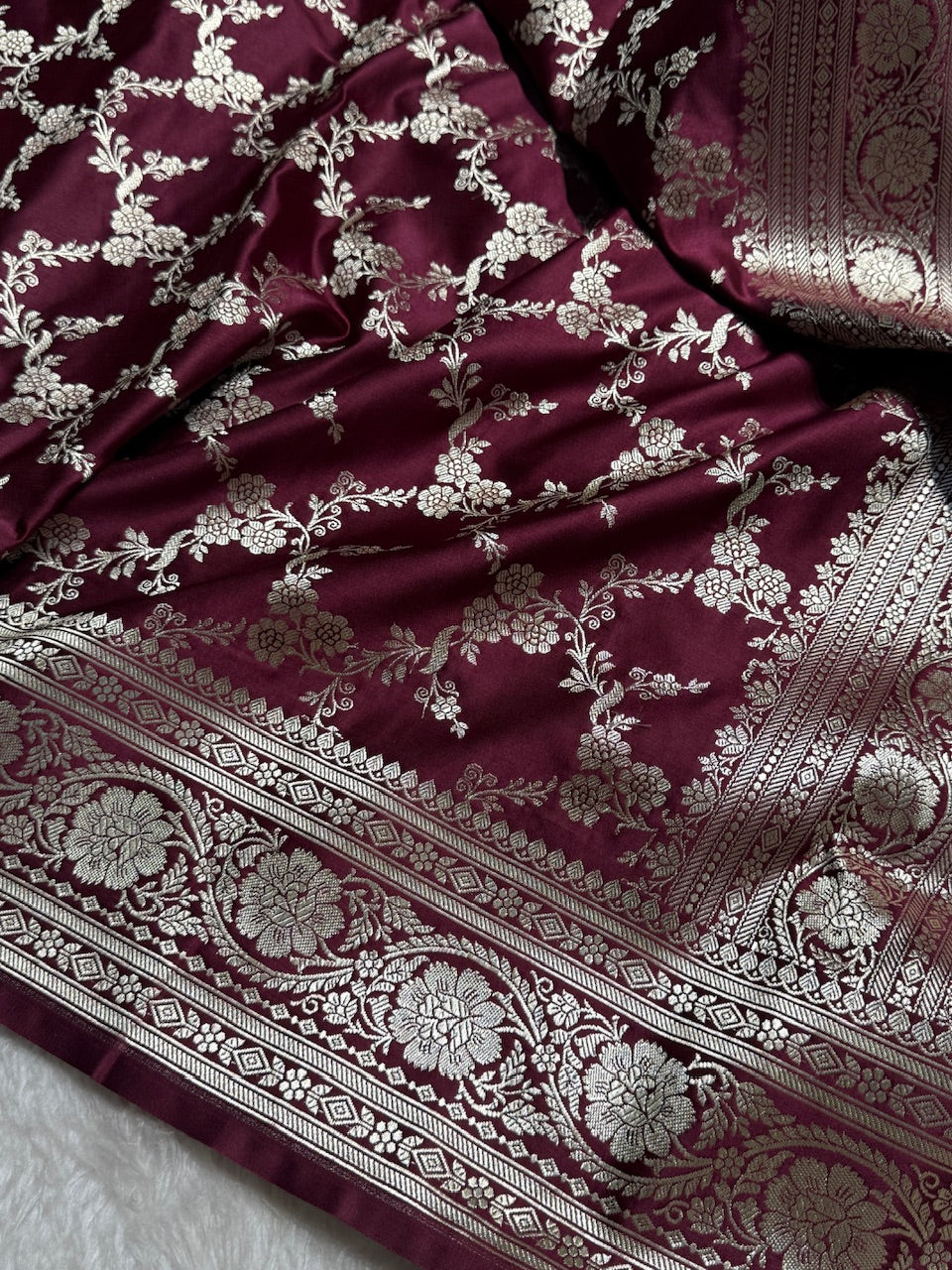 Garnet Jaal Pattern Mashru Silk Saree