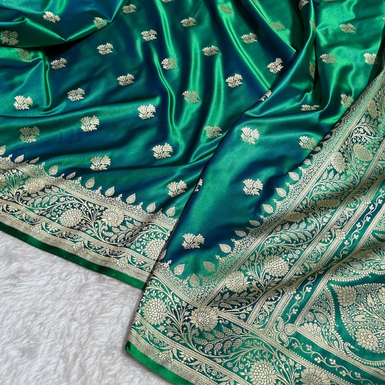 Dual Tone Bottle Green Floral Boota Satin Katan Silk saree SK32