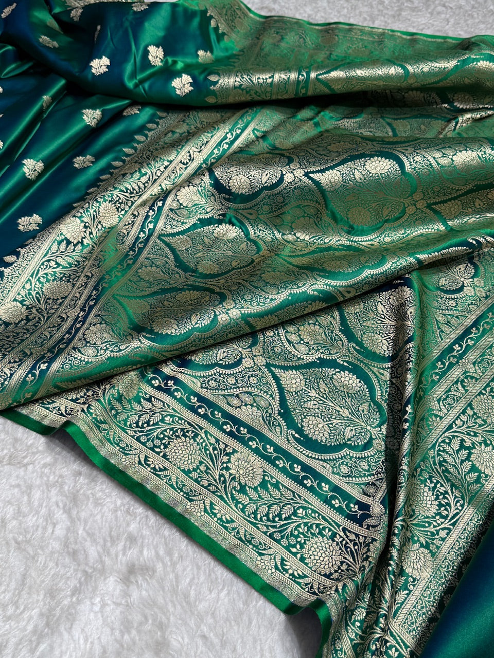 Dual Tone Bottle Green Floral Boota Satin Katan Silk saree SK32