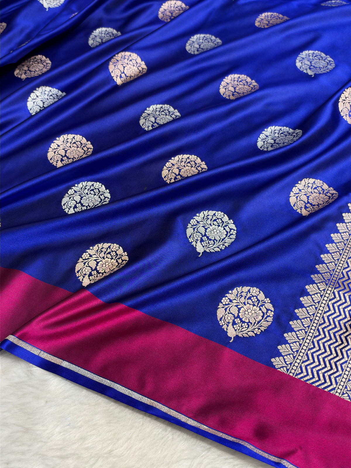 Royal Blue Saree With Rani Border in Floral Pattern Mashru Silk Saree MSM-145