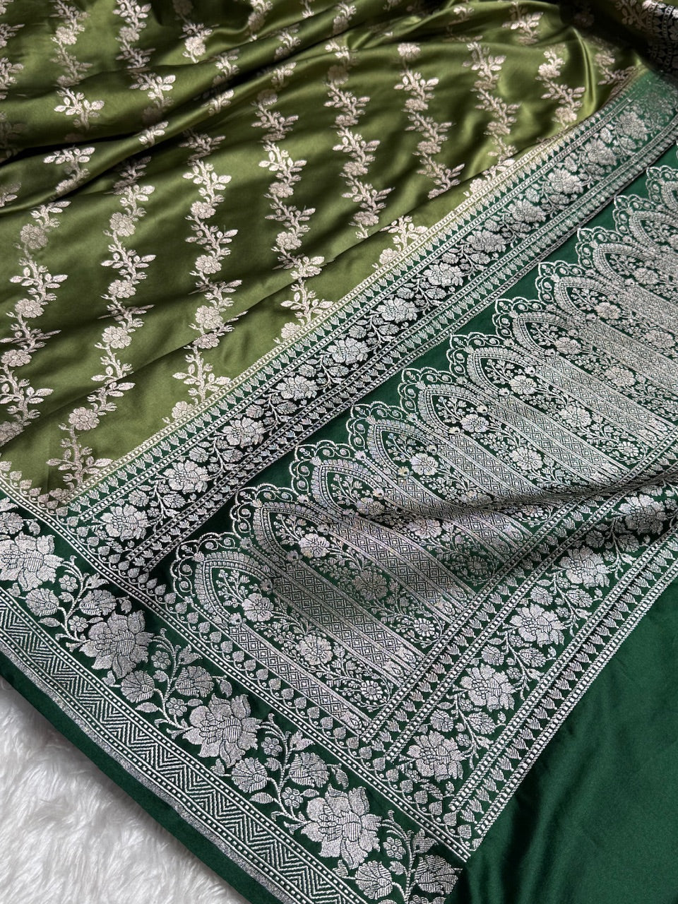 Mehandi Mashru Silk Saree Cross Pattern