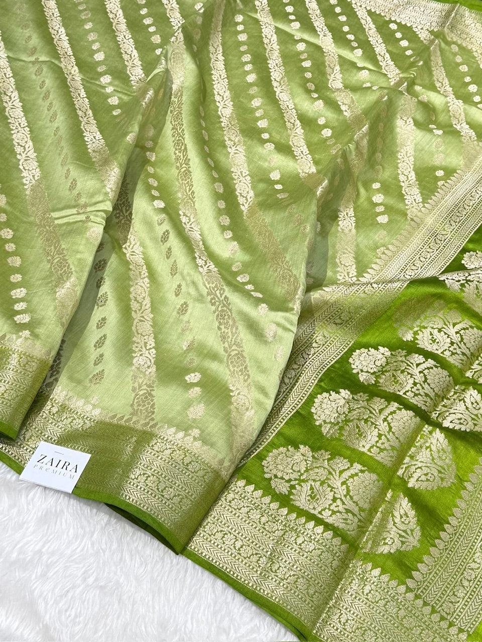 Grass Green Contrast Pure Chiniya Silk
