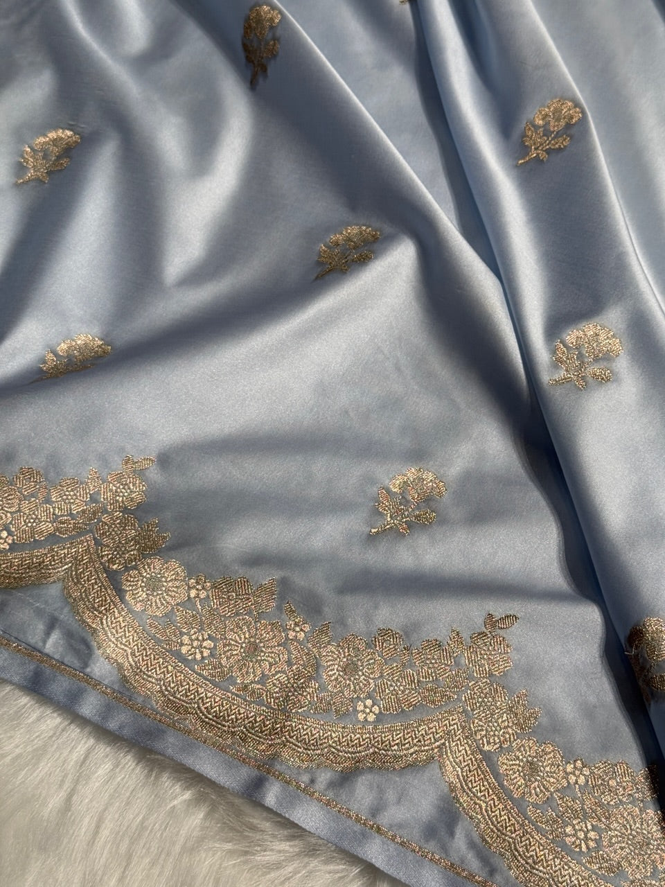 Scallop Powder Blue Booti Mashru Silk Saree