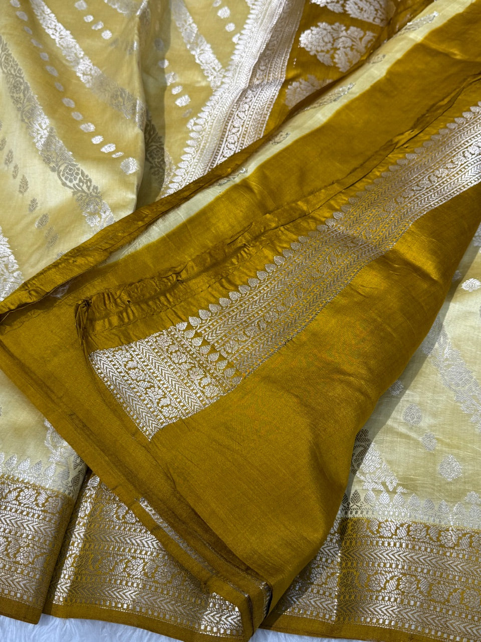 Dusty Mustard Contrast Pure Chiniya Silk