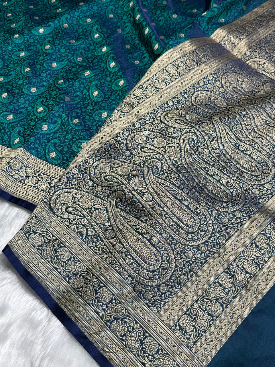 Peacock Blue Tanchoi Booti Katan Silk Saree SKTM-06