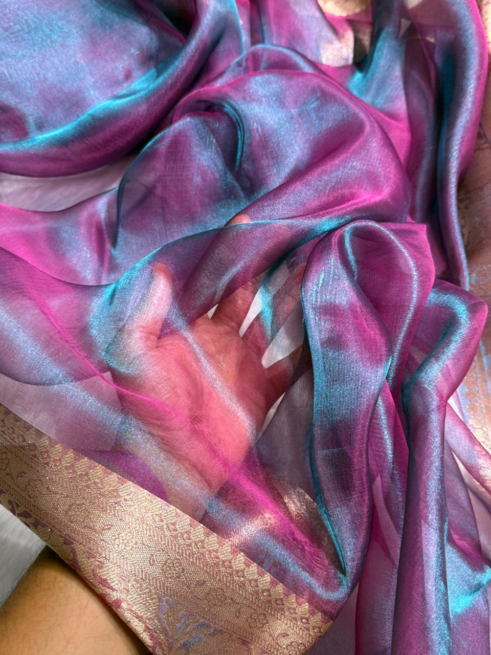 Cross Magenta Shade Pure Tissue Silk Saree with Brocade Blouse PT-18
