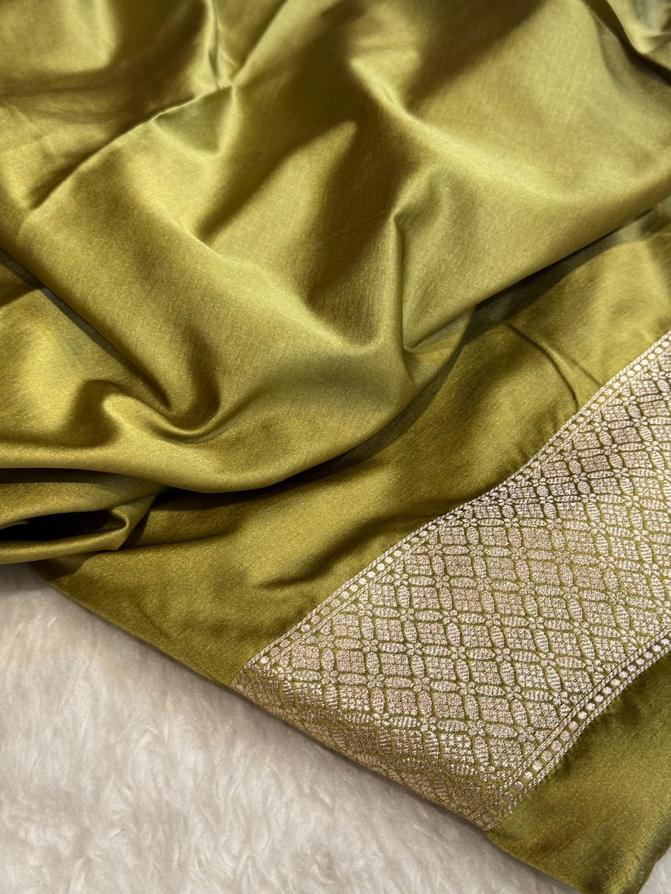 Dusty Mehandi Minakari Boota Mashru Silk Saree