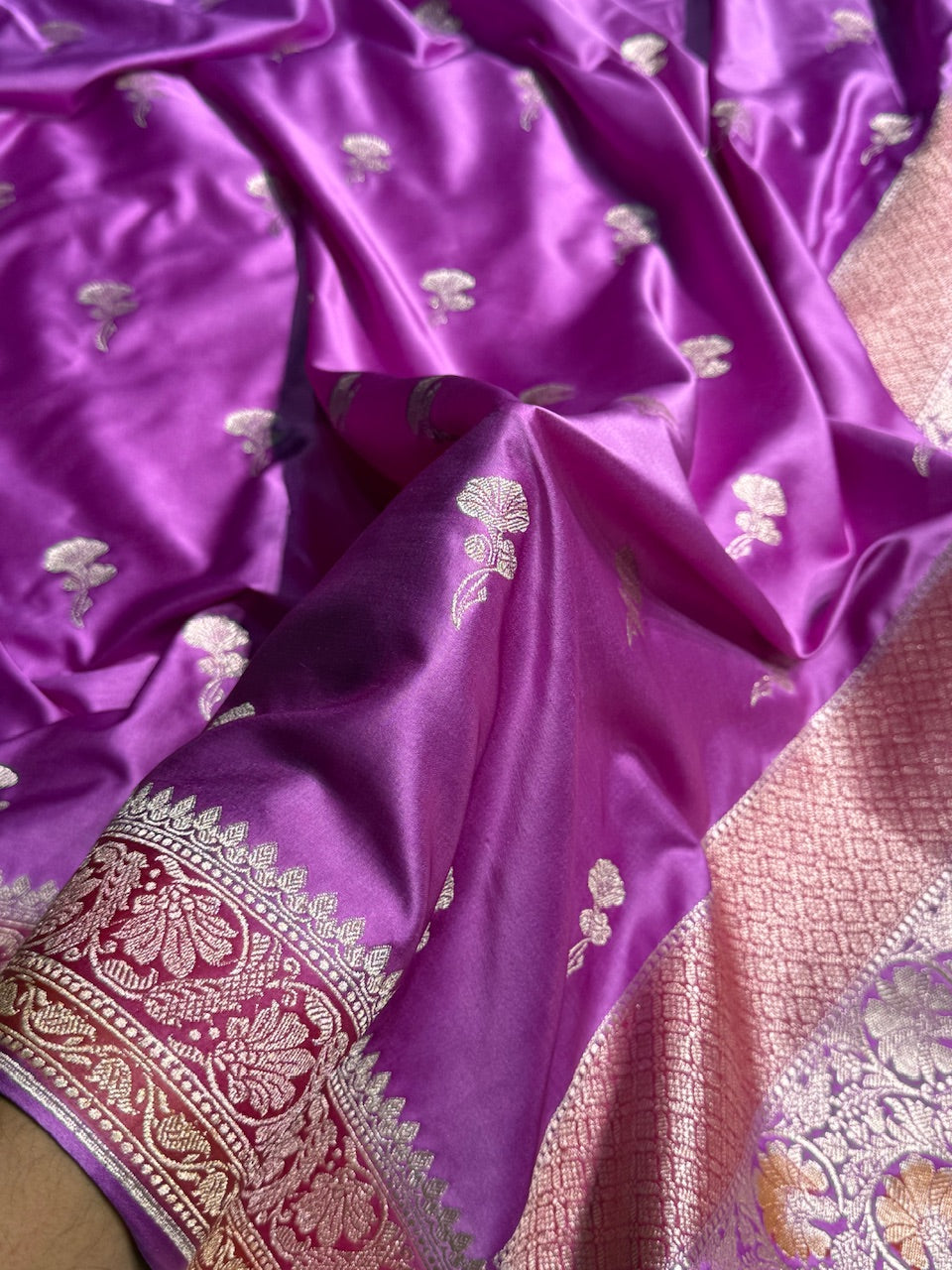 Lavender Shades Minakari Boota Mashru Silk Saree