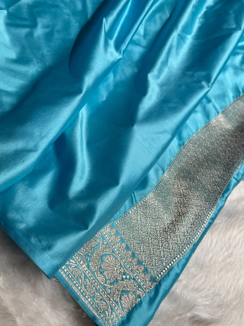 Firozy Shades Minakari Boota Mashru Silk Saree