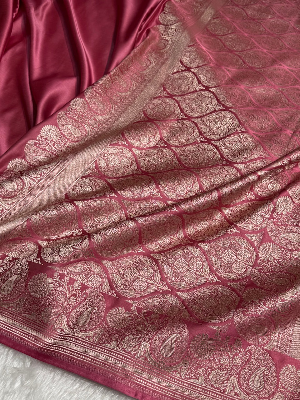 Light Burgundy Mashru Silk Saree For Festive Seasons