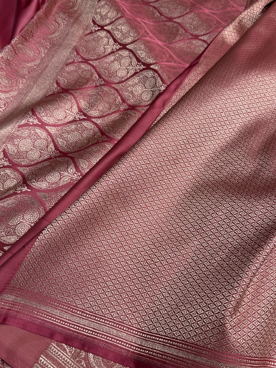 Light Burgundy Mashru Silk Saree For Festive Seasons