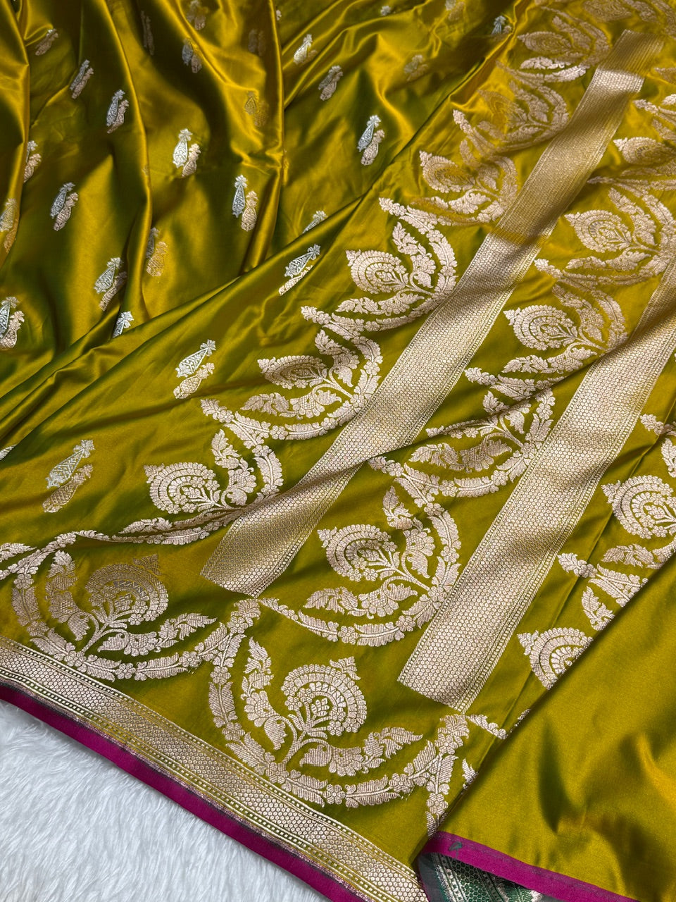 Olive Green Dual Zari Booti Mashru Silk Saree