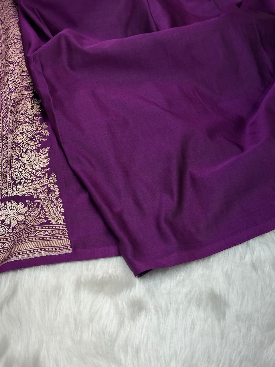 Purple Shades Motif Booti Mashru Silk Saree