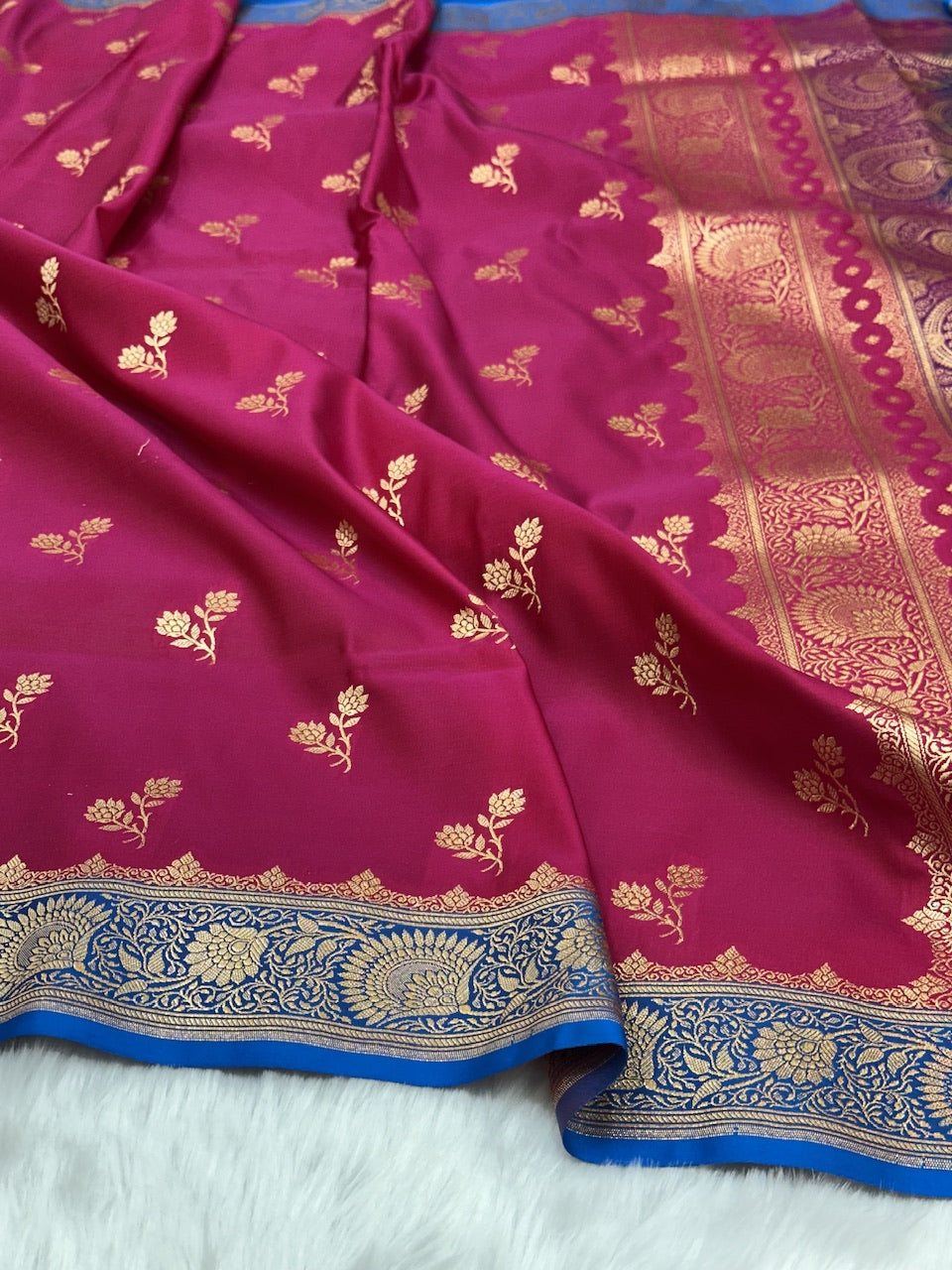 Rani Floral Booti Pattern Satin Katan Silk Saree SK57