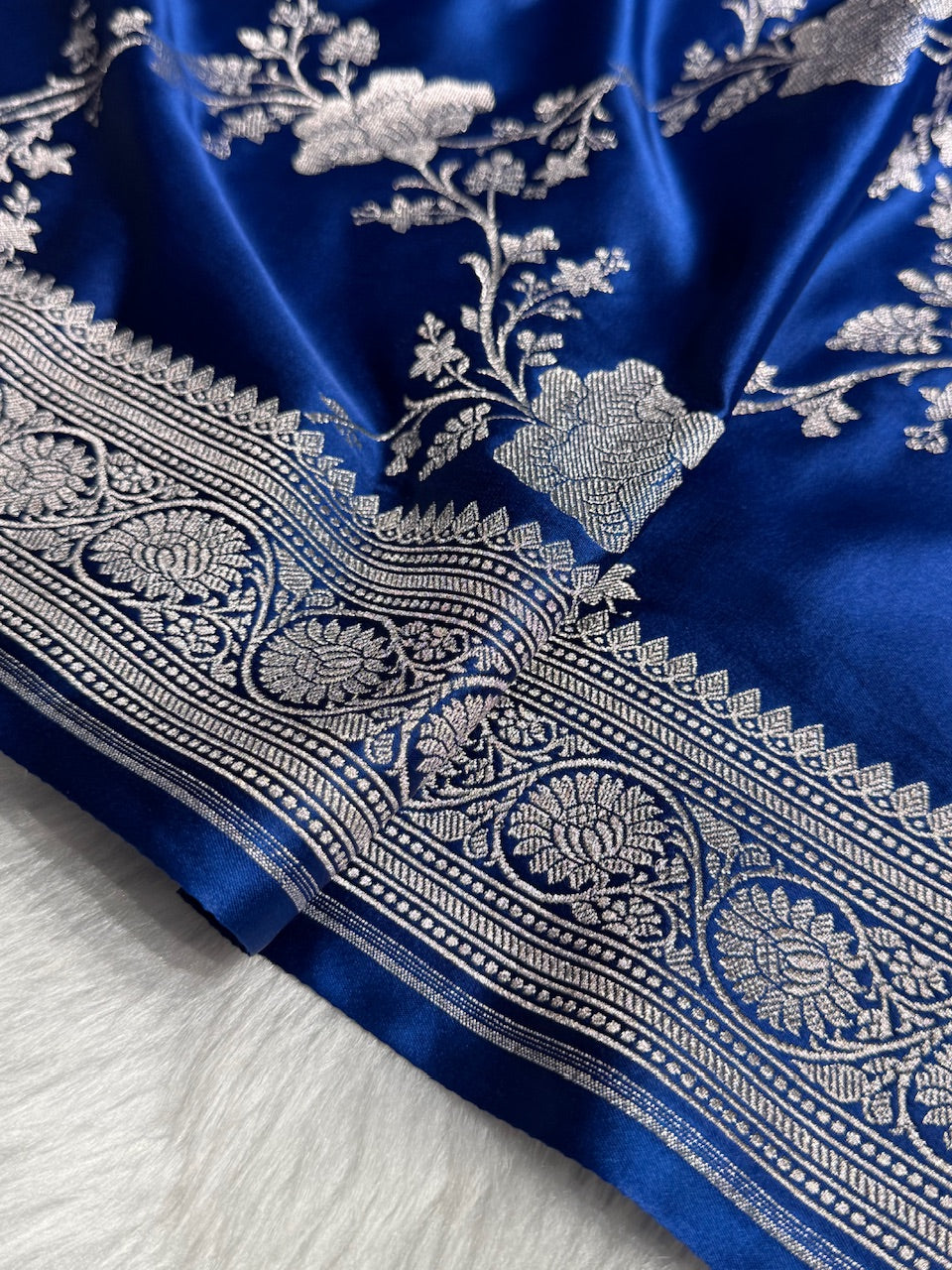 Banarasi Royal Blue Shades Jaal Mashru Silk Saree