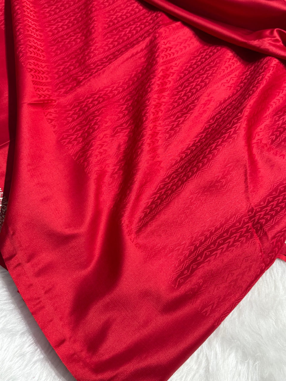 Red Floral Booti Mashru Silk Saree