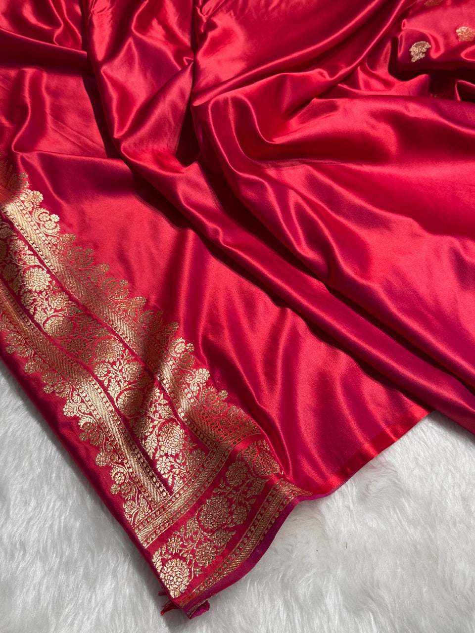 Purplish Red Booti Pattern Satin Katan Silk Saree SK49