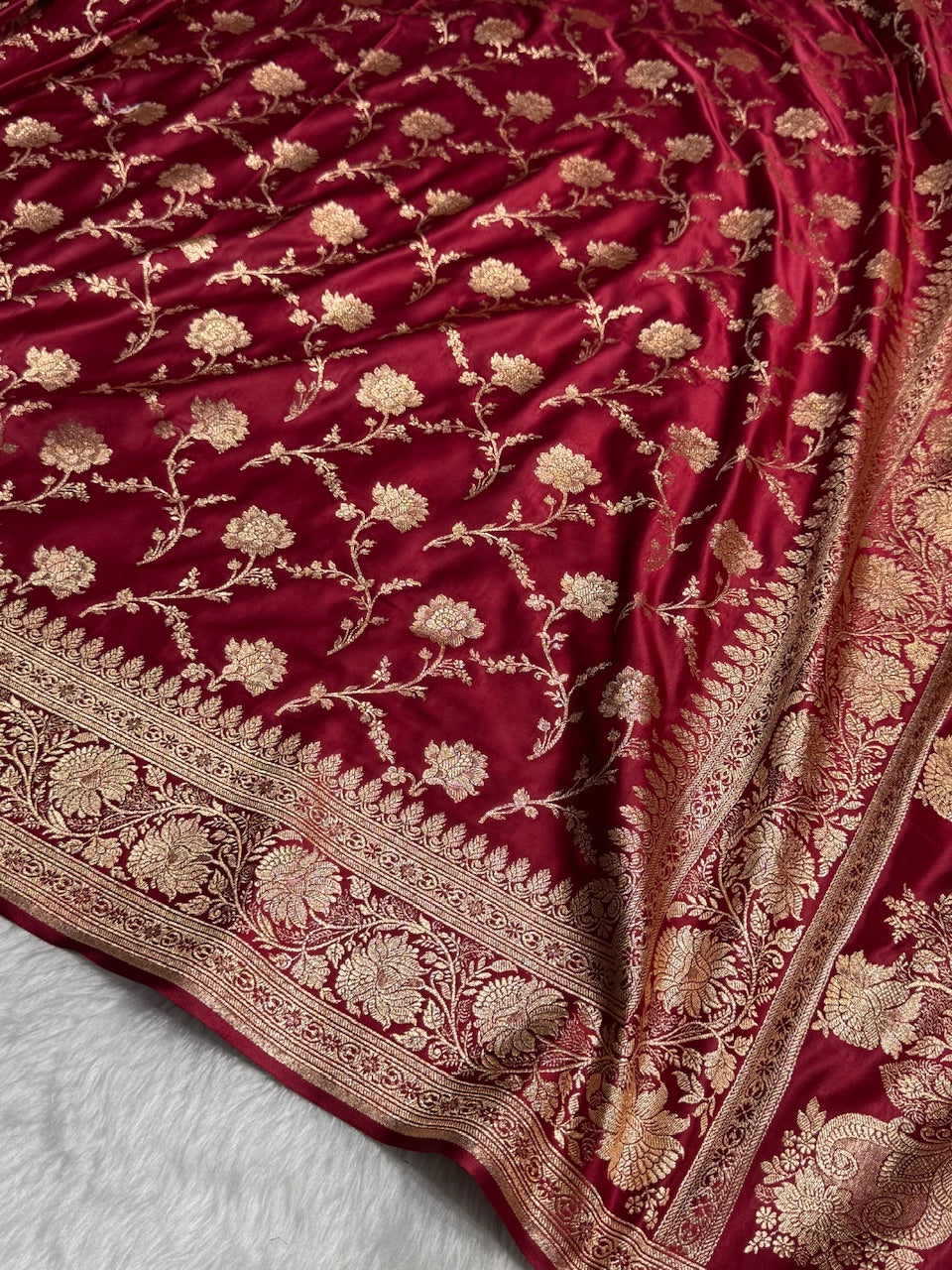 Maroon Floral Jaal Pattern Satin Katan Silk Saree SK46