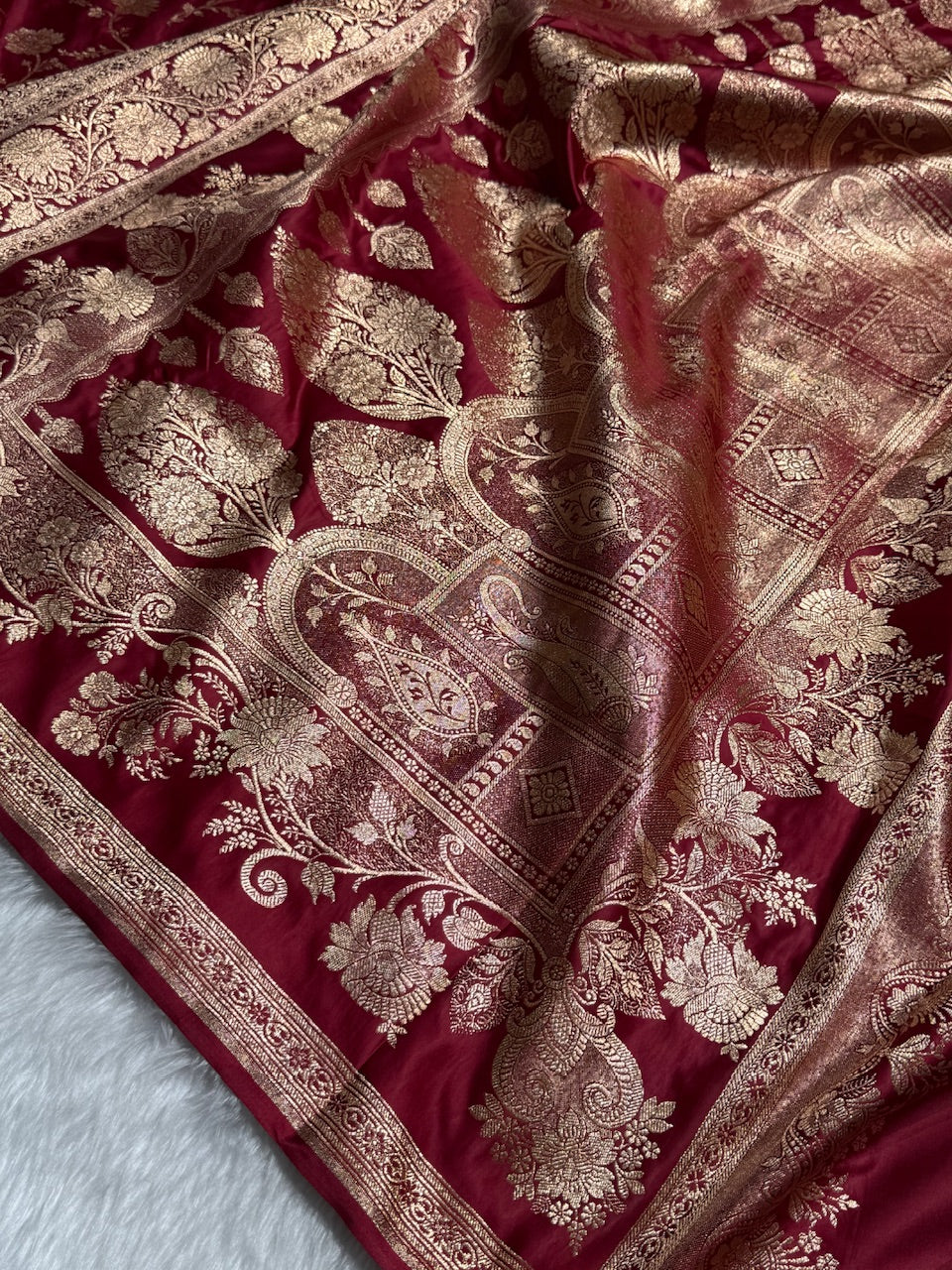 Maroon Floral Jaal Pattern Satin Katan Silk Saree SK46