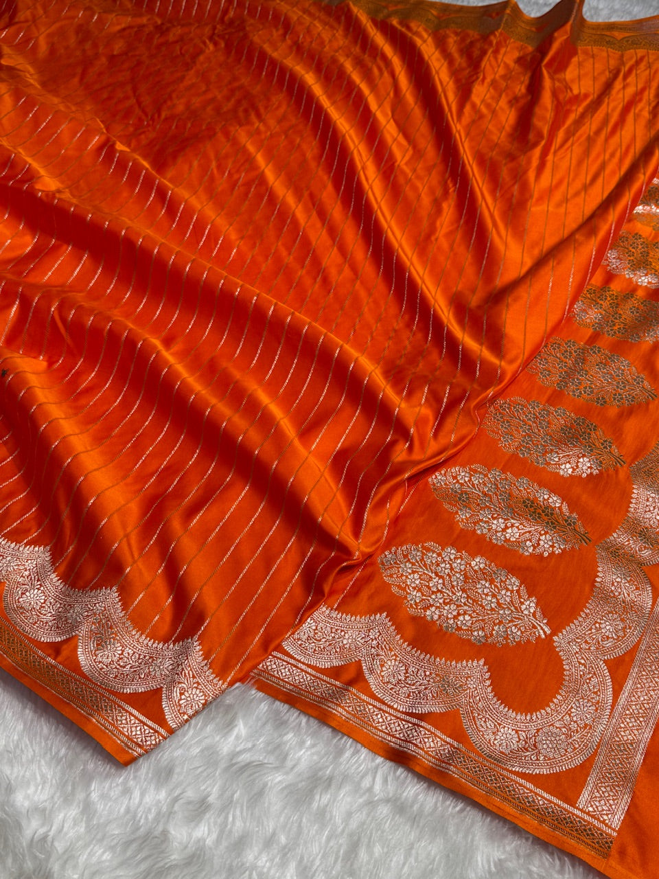 Orange Scallop boota Motif Mashru Silk Saree