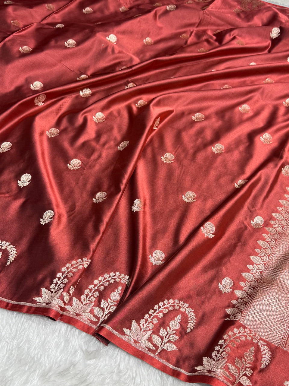 Dusty Red Booti Mashru Silk Saree