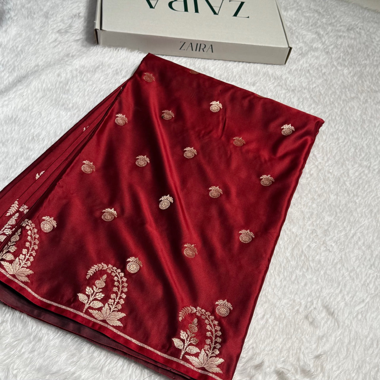 Dusty Red Booti Mashru Silk Saree