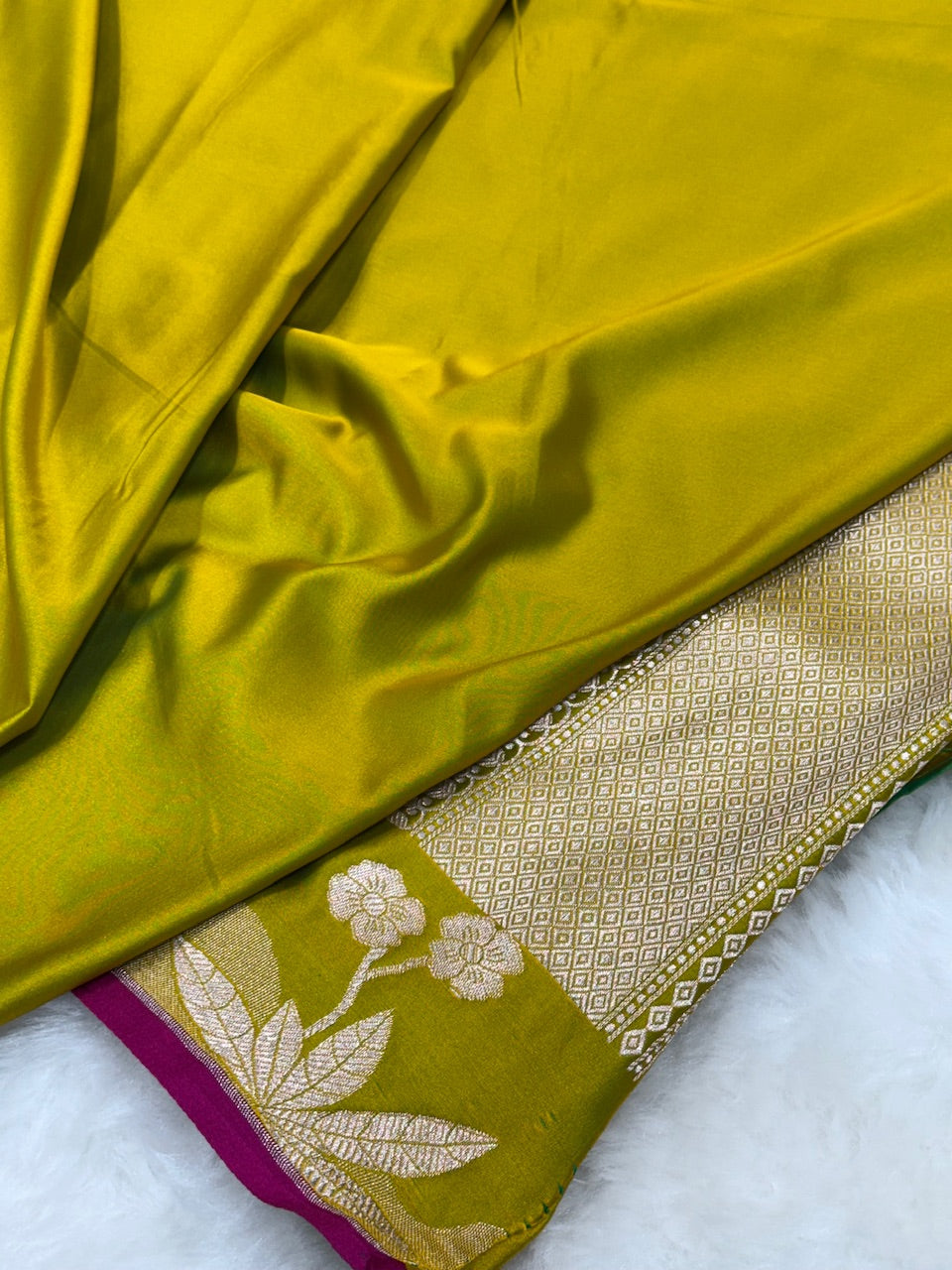 Liril Green Floral Booti Mashru Silk Saree