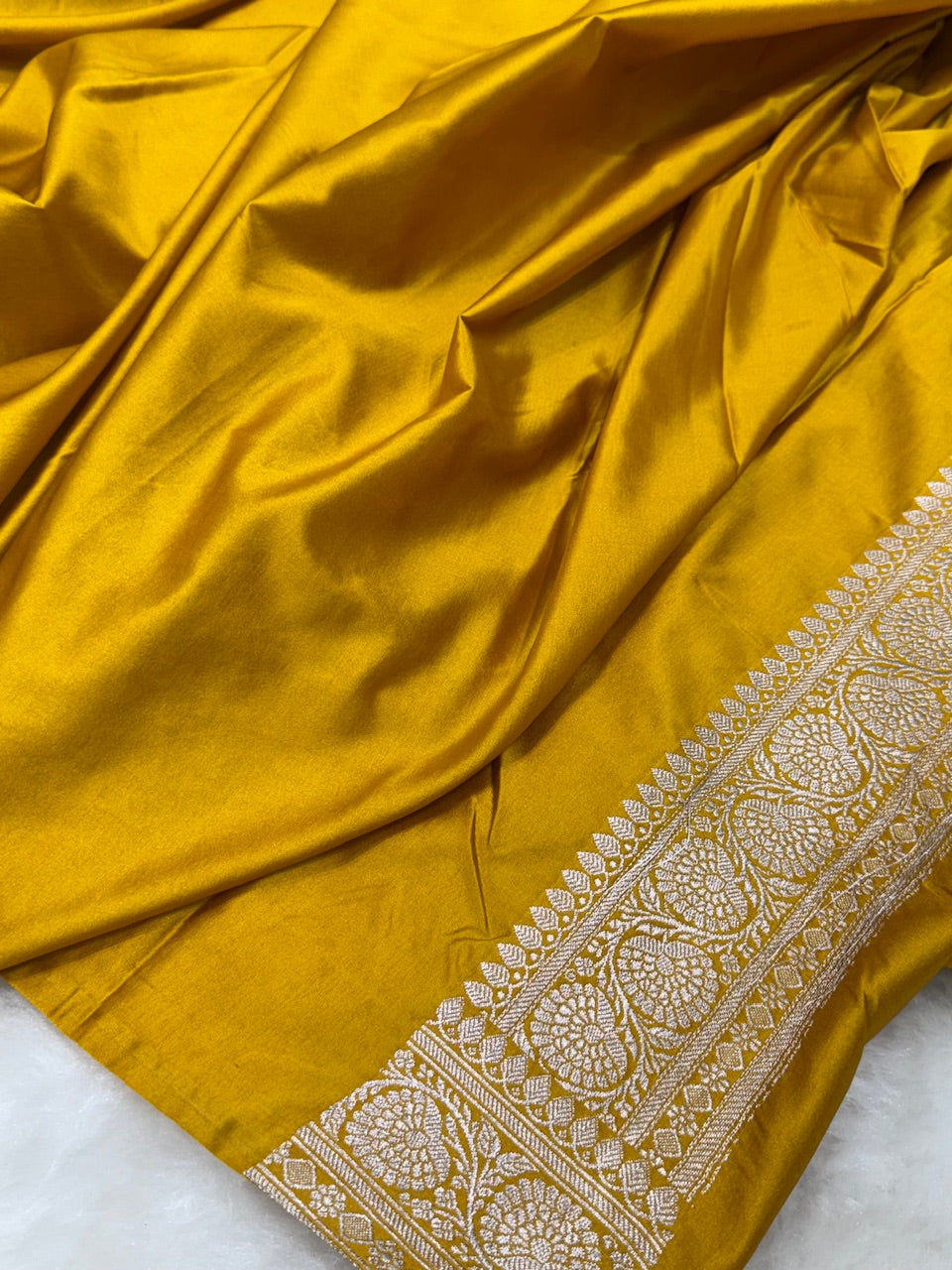 Mustard Shades Jaal Pattern Mashru Silk Saree