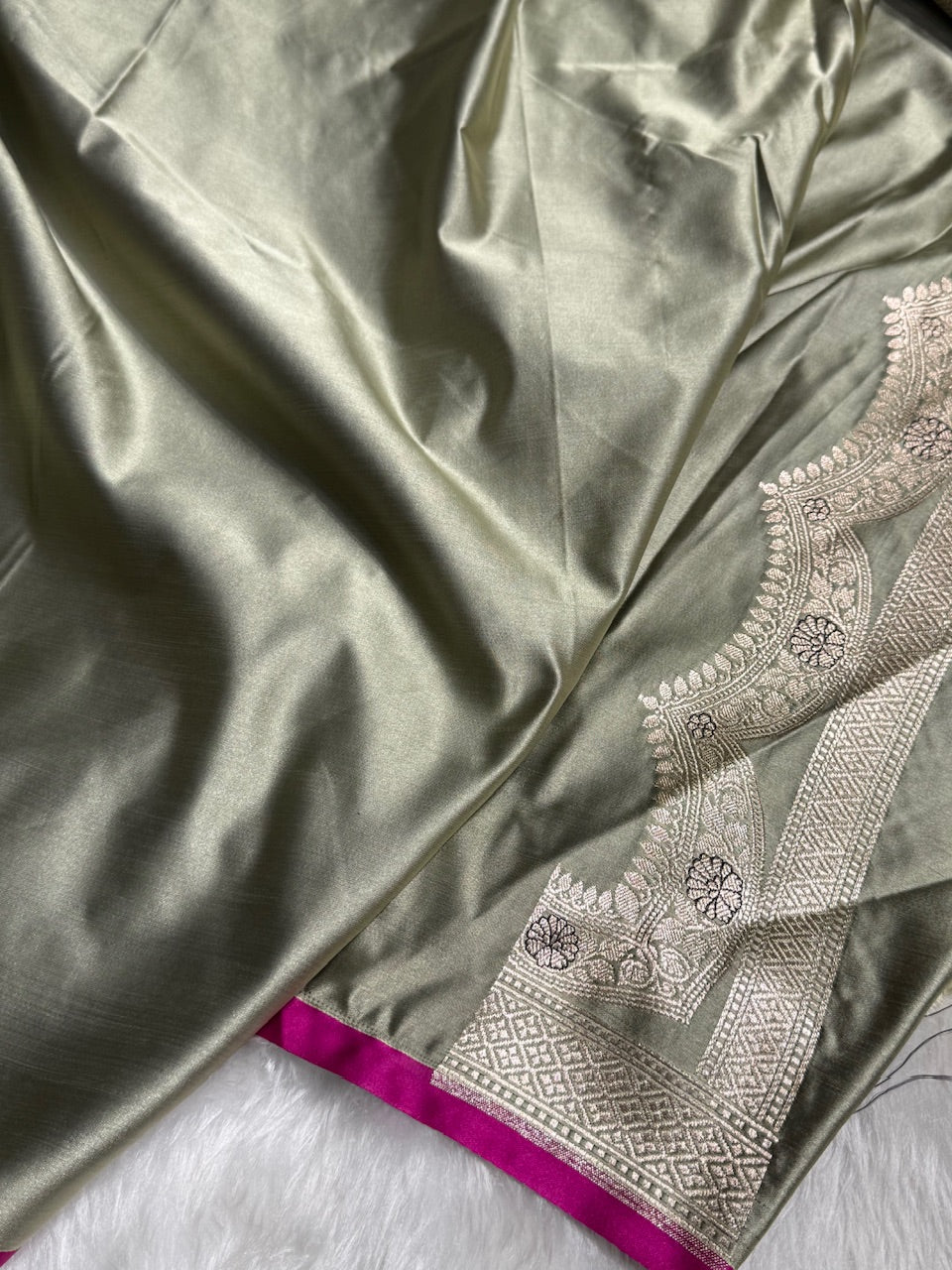 Light Mehandi Shades Scallop Motif Booti Mashru Silk Saree