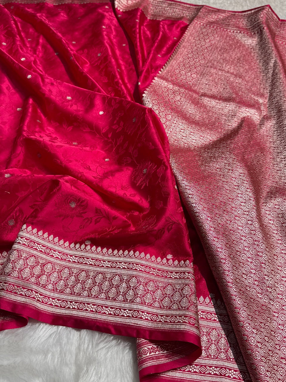 Banarasi Rani Floral Booti Mashru Silk Saree