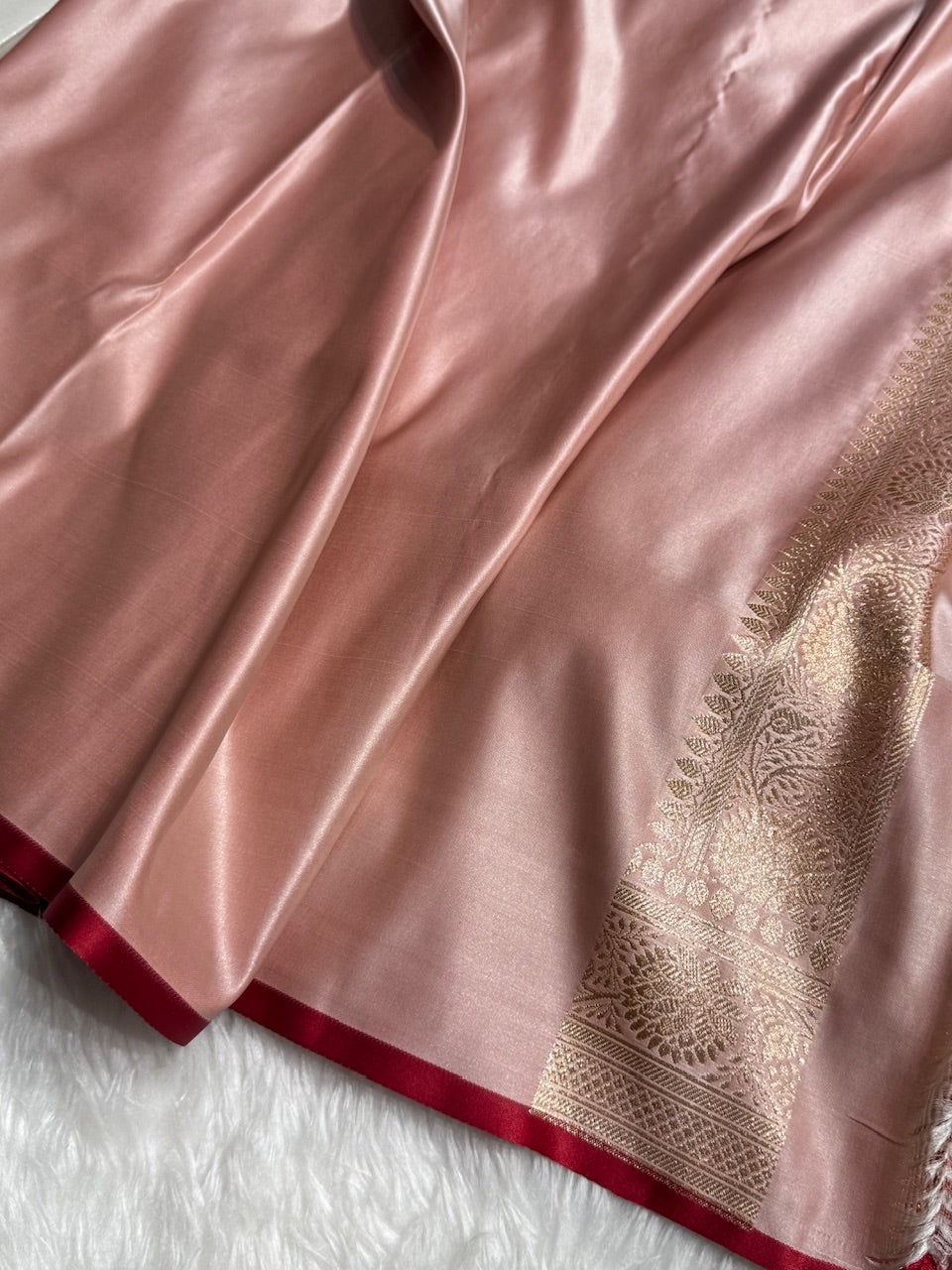 Rosy Finch Booti Katan Silk Saree SK07