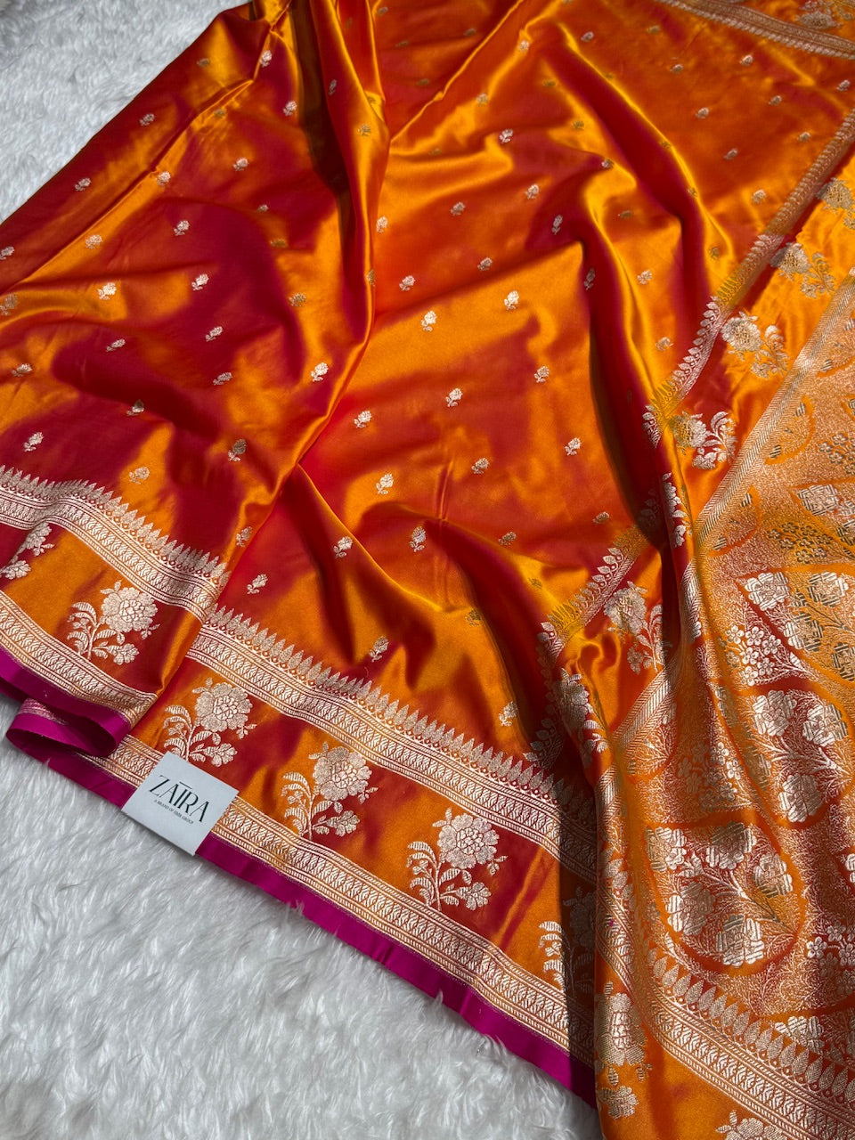 Rich Gold Booti Mashru Silk Banarasi Saree
