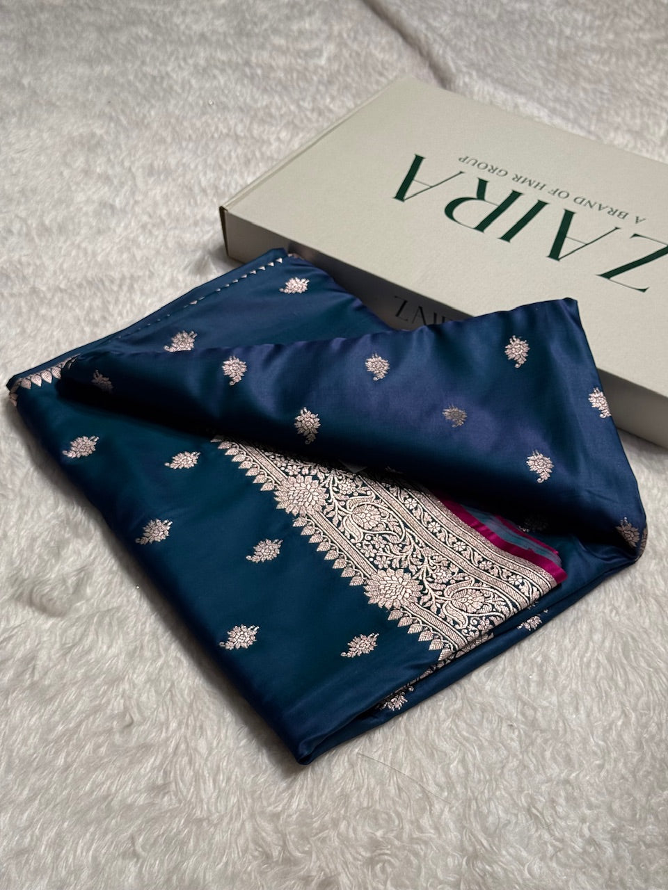 Nile Blue Booti Mashru Silk Banarasi Saree