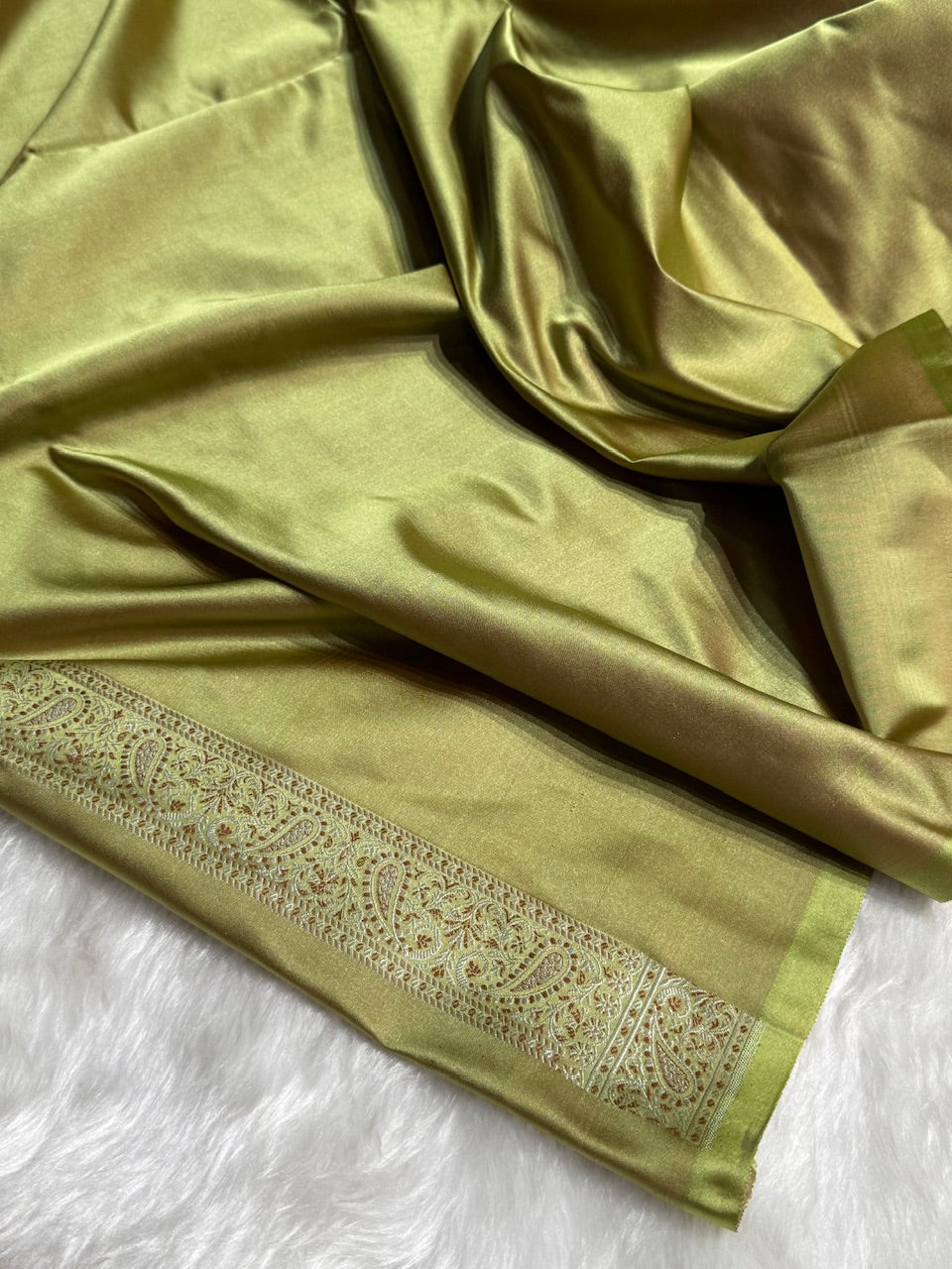 Mehandi Jamawar Tanchoi Katan Silk Saree SKTM-09