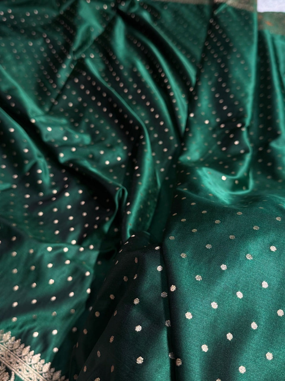 Bottle Green Banarasi Booti Katan Silk Saree